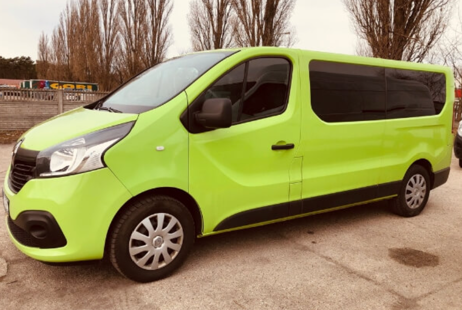 Bus Renault Trafic (2018) 9 osobowy